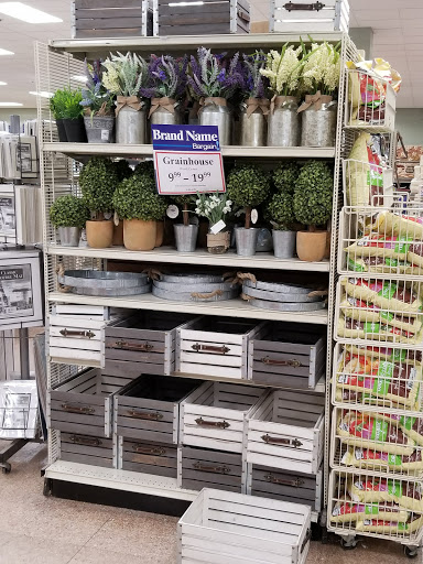 Home Goods Store «Christmas Tree Shops», reviews and photos, 295 Old Oak St #5, Pembroke, MA 02359, USA