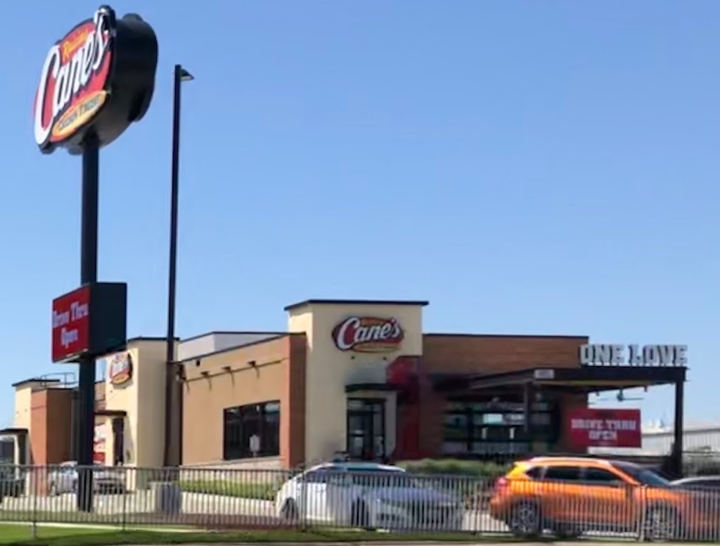 Raising Cane's Chicken Fingers 76541