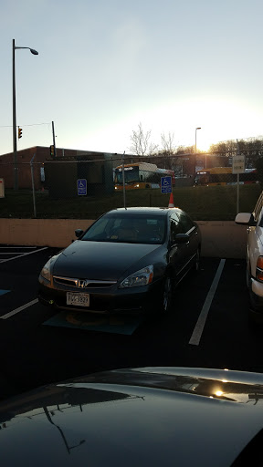 Shipping and Mailing Service «UPS Customer Center», reviews and photos, 5601 Eisenhower Ave, Alexandria, VA 22304, USA