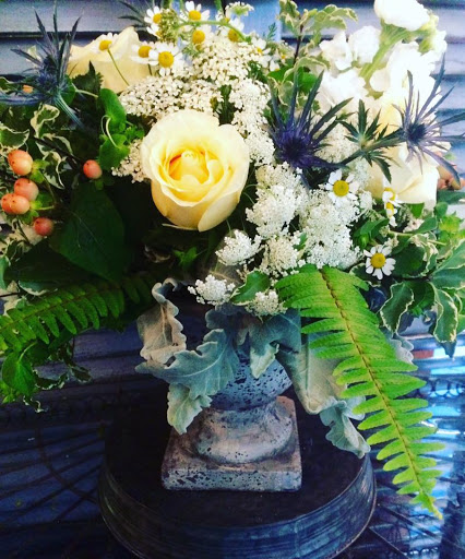 Florist «Far Hills Florist», reviews and photos, 278 N Main St, Centerville, OH 45459, USA