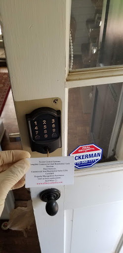 Locksmith «All Keys Locksmith Atlanta GA», reviews and photos, 1640 Northside Dr NW, Atlanta, GA 30318, USA