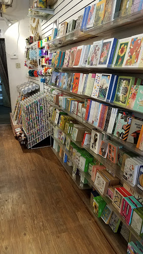 Gift Shop «Presents of Mind», reviews and photos, 3633 SE Hawthorne Blvd, Portland, OR 97214, USA