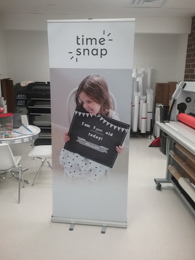 Sign Shop «FASTSIGNS», reviews and photos, 408 75th St, Downers Grove, IL 60516, USA