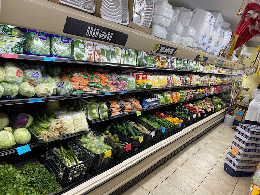 Grocery Store «Fiesta Tropical Market», reviews and photos, 547 E Bridgers Ave, Auburndale, FL 33823, USA