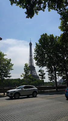 April à Paris