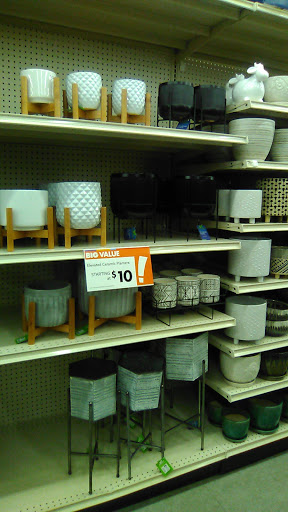 Discount Store «Big Lots», reviews and photos, 888 Green Blvd, Aurora, IN 47001, USA