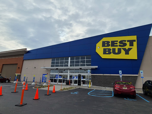 Electronics Store «Best Buy», reviews and photos, 1 Garden State Plaza Blvd, Paramus, NJ 07652, USA