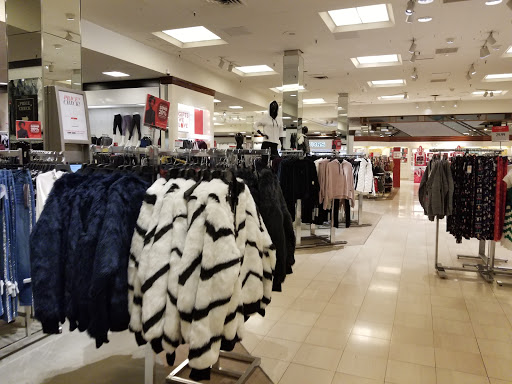 Shopping Mall «The Shops at Nanuet», reviews and photos, 5101 Fashion Dr, Nanuet, NY 10954, USA