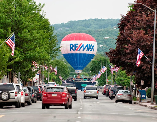 Real Estate Agency «REMAX Wayne», reviews and photos, 416 Main St, Honesdale, PA 18431, USA