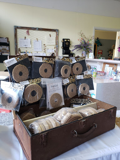 Furniture Store «drab to Fab Furnishings», reviews and photos, 209 S Main St, Winchester, IN 47394, USA