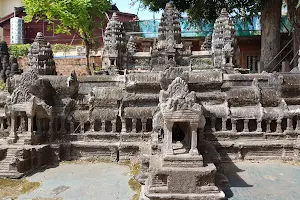 Miniature Replicas of Angkor's Temples image