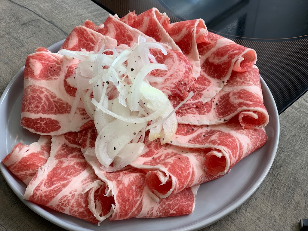老婆吃鍋 的照片