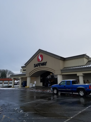 Grocery Store «Safeway», reviews and photos, 4990 River Rd N, Keizer, OR 97303, USA