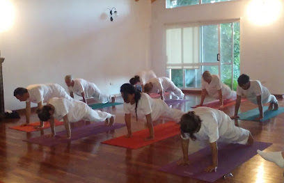 Escuela de Yoga Uttama