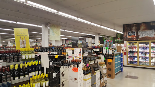 Liquor Store «Yankee Spirits», reviews and photos, 376 Main St, Sturbridge, MA 01566, USA