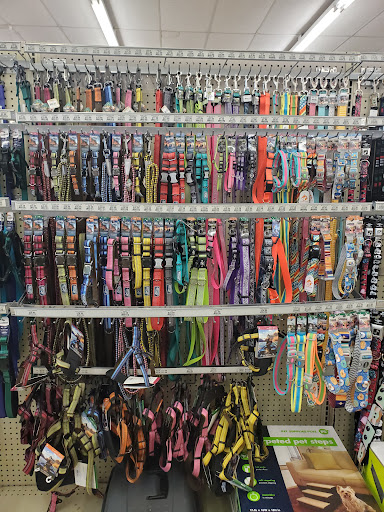 Pet Supply Store «Pet Supplies Plus», reviews and photos, 887 N Lexington-Springmill Rd, Mansfield, OH 44906, USA