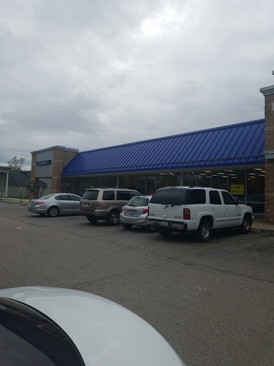 Thrift Store «Goodwill Store & Donation Center», reviews and photos, 675 W North Ave, Elmhurst, IL 60126, USA