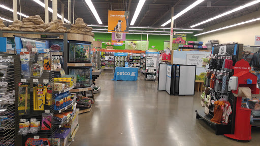 Pet Supply Store «Petco Animal Supplies», reviews and photos, 495 E Lincoln Hwy, New Lenox, IL 60451, USA
