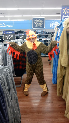 Department Store «Walmart Supercenter», reviews and photos, 100 E Wallace Kneeland Blvd, Shelton, WA 98584, USA