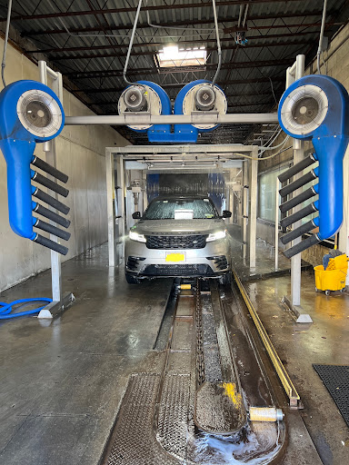 Dix Hills Car Wash en Huntington