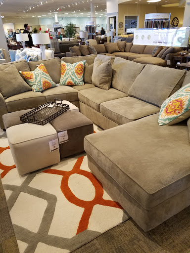 Furniture Store «Havertys Furniture», reviews and photos, 935 Polaris Pkwy, Columbus, OH 43240, USA