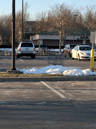 Grocery Store «Stop & Shop», reviews and photos, 215 Glastonbury Blvd, Glastonbury, CT 06033, USA