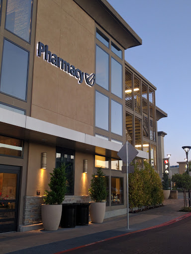 Grocery Store «Safeway», reviews and photos, 645 N San Antonio Rd, Mountain View, CA 94040, USA