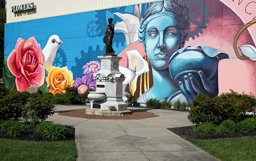 Florist «Max Stacy Flowers», reviews and photos, 350 High St, Hamilton, OH 45011, USA