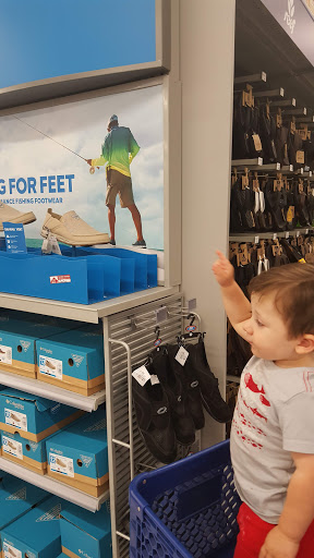 Sporting Goods Store «Academy Sports + Outdoors», reviews and photos, 14260 Manchester Rd, Manchester, MO 63011, USA