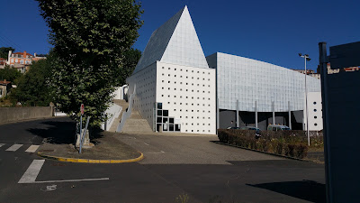 Salle Espace à Thiers