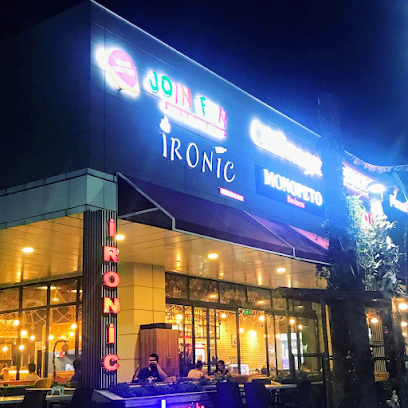 İronic Cafe & Lounge Bar