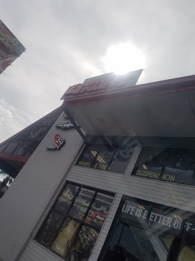 Truck Accessories Store «4 Wheel Parts Performance Center - McAllen, TX», reviews and photos, 2701 W Expy 83, McAllen, TX 78503, USA