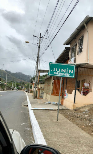 E384, Junín, Ecuador
