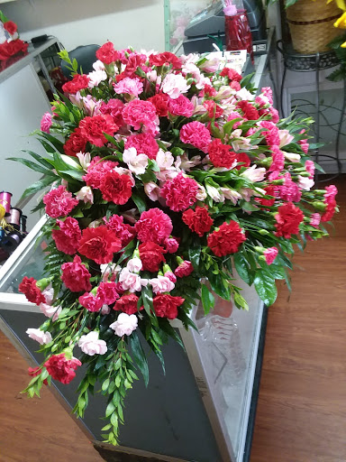 Florist «Send Your Love Flowers & Balloons», reviews and photos, 1417 SW Military Dr, San Antonio, TX 78221, USA