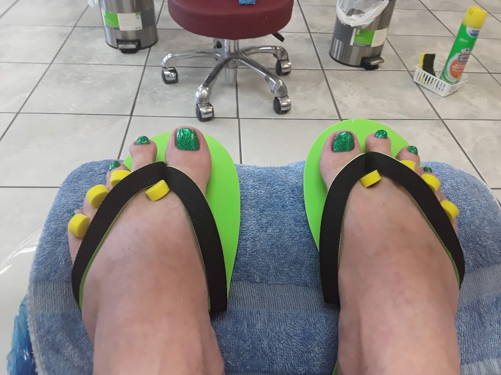 Mystic Nails Salon 80817