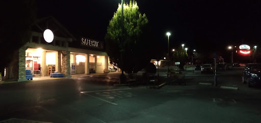 Grocery Store «Safeway», reviews and photos, 845 S Main St, Willits, CA 95490, USA