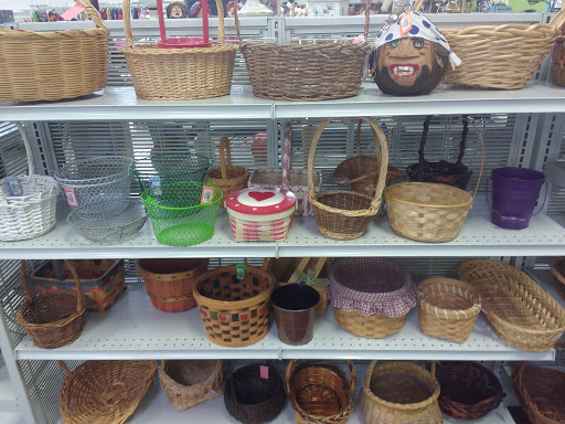 Thrift Store «Goodwill Store», reviews and photos, 2700 Kraft Ave SE, Grand Rapids, MI 49546, USA