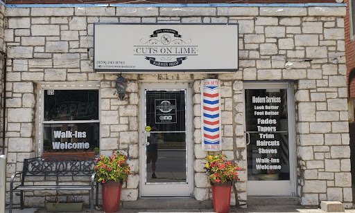 Barber Shop «Cuts on Lime Barbershop», reviews and photos, 553 S Limestone #175, Lexington, KY 40508, USA