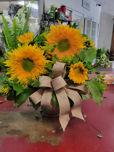 Florist «Sherwood Florist & Gift Shoppe», reviews and photos, 10239 Fair Oaks Blvd #A, Fair Oaks, CA 95628, USA