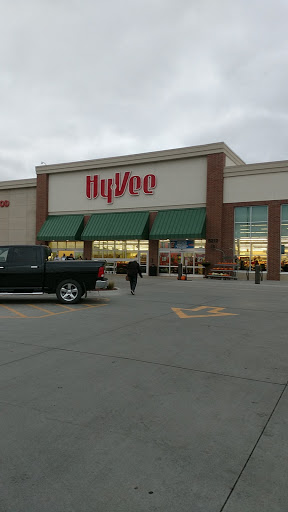 Hy-Vee, 5212 3rd Ave, Kearney, NE 68845, USA, 