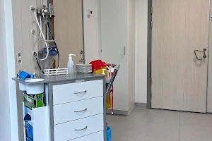 Emergency Room image
