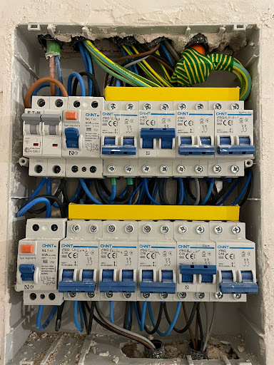 Electricistas Sevilla la Nueva Luzmart en Sevilla la Nueva, Madrid
