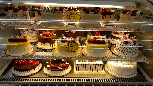 Grocery Store «Fiesta Market», reviews and photos, 160 N Bolingbrook Dr, Bolingbrook, IL 60440, USA