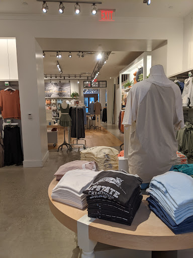 Clothing Store «AEO & Aerie Store», reviews and photos, 7901 Tysons Corner Center, McLean, VA 22102, USA