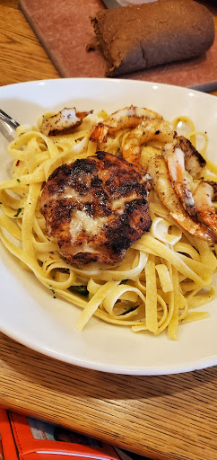 Shopping Mall «Cary Village Square Shopping Center», reviews and photos, 657 Cary Towne Blvd, Cary, NC 27511, USA