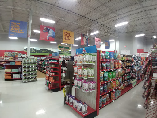 Pet Supply Store «Petco Animal Supplies», reviews and photos, 1231 Crossing Meadows Dr, Onalaska, WI 54650, USA
