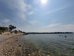Photo de Lovrecica beach zone des équipements