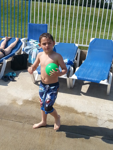 Park «Gouin Pool & Water Slides», reviews and photos, 2400 Scott St, Franklin Park, IL 60131, USA