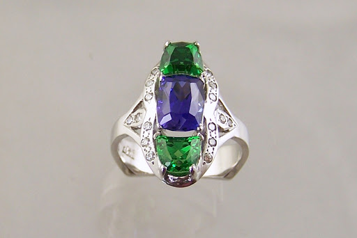 Jewelry Designer «Jerry Lindsey Custom Jewelry», reviews and photos, 625 Bakers Bridge Ave #104, Franklin, TN 37067, USA