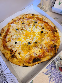 Plats et boissons du Pizzeria Pizza à l'Italienne à Cavalaire - n°3